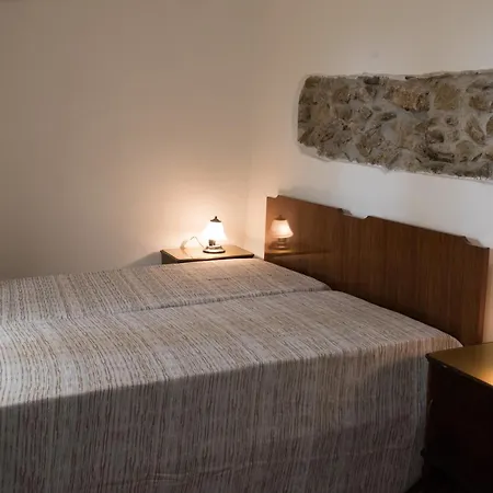 לינה וארוחת בוקר Al Borgo Maison 4*